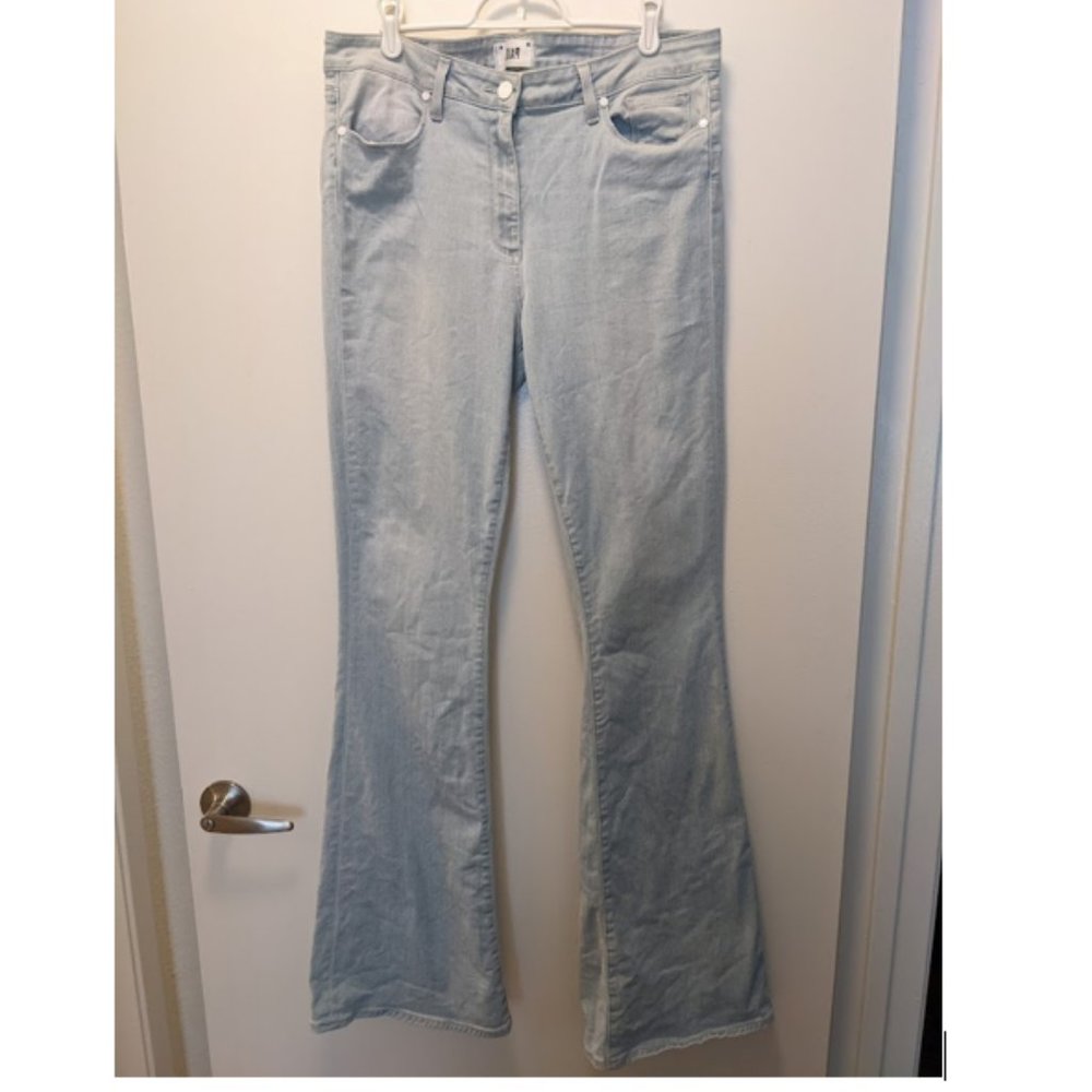 Paige Bell Canyon high rise bellbottom light wash jeans sz 32